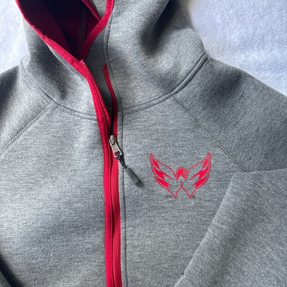 Touch by Alyssa Milano Red Jacket with Gray Lining size M - Picture 5 of 16